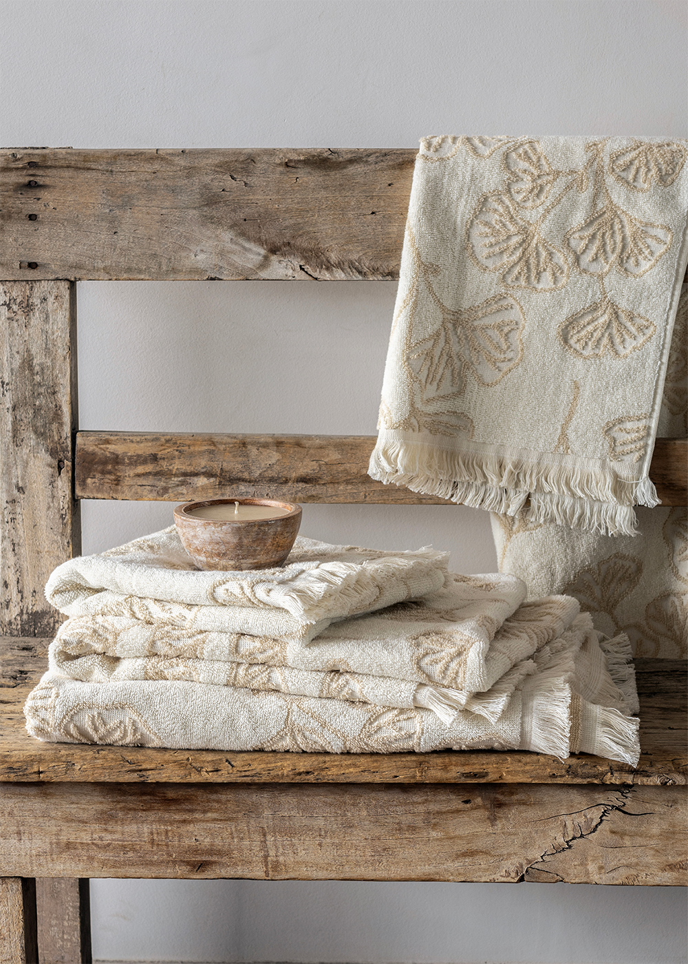 Renueva tu hogar con toallas de baño, cojines y más en Lounge