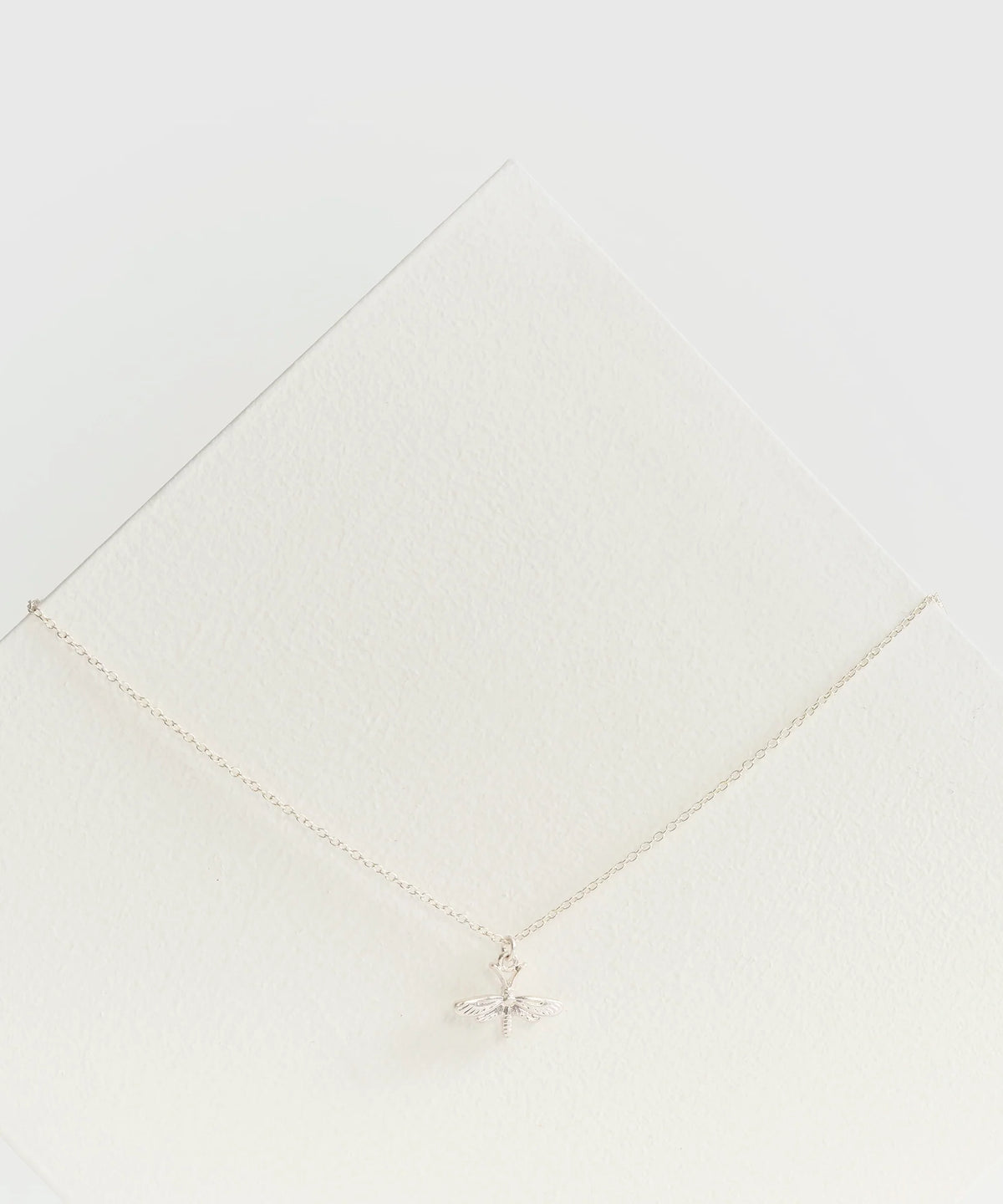 Collar Corto Libélula