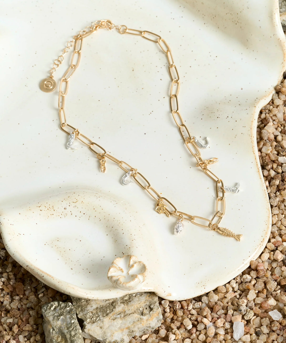 Collar Borlas Aplanadas Street