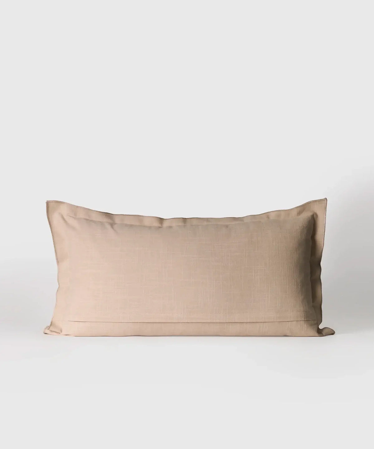 Cojín Básico de algodón unicolor, tamaño 30 x 60 cm, ideal para decoración y confort.