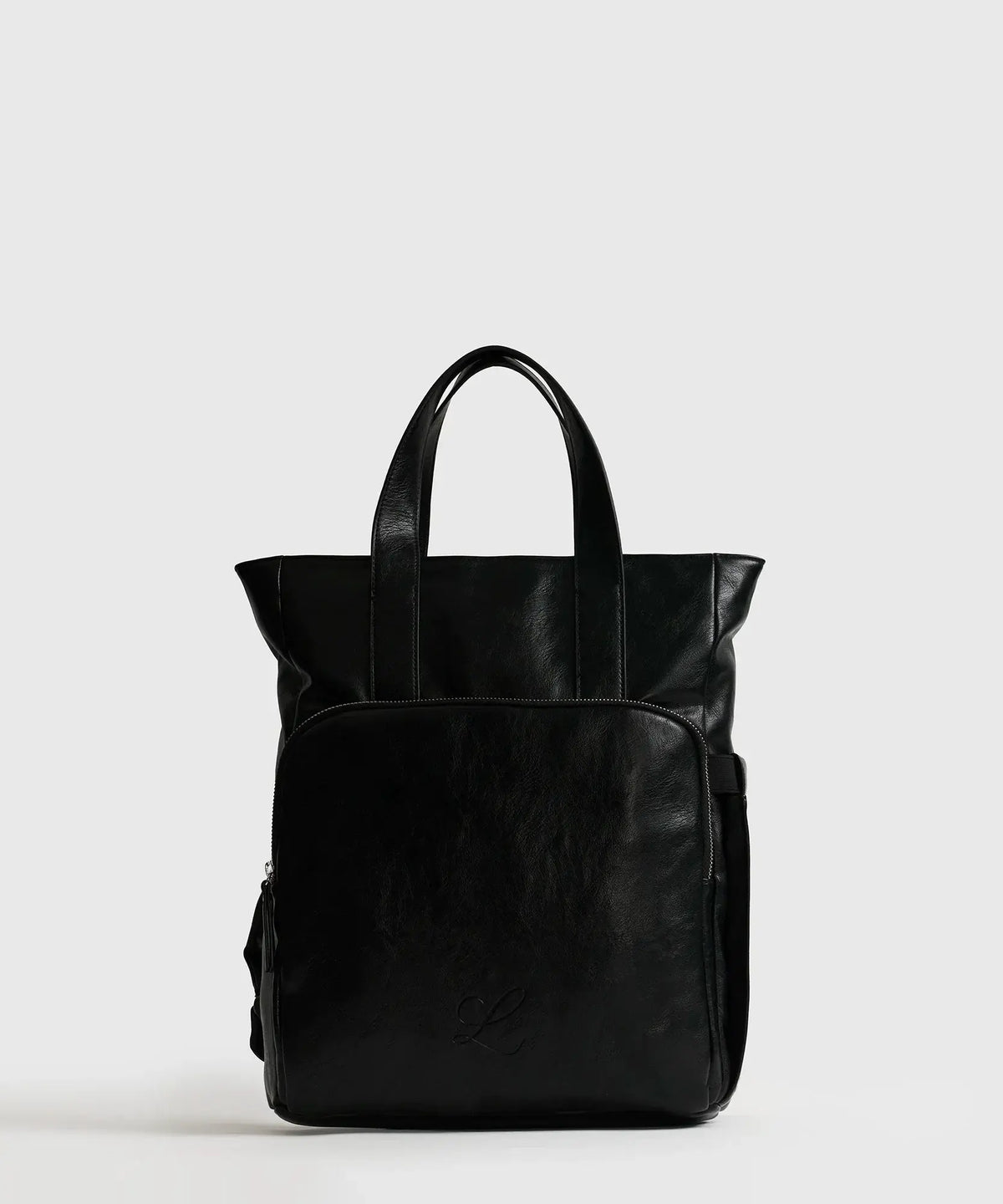 Mochila Notebook Icons Woman de color negro con múltiples bolsillos y marca Lounge.