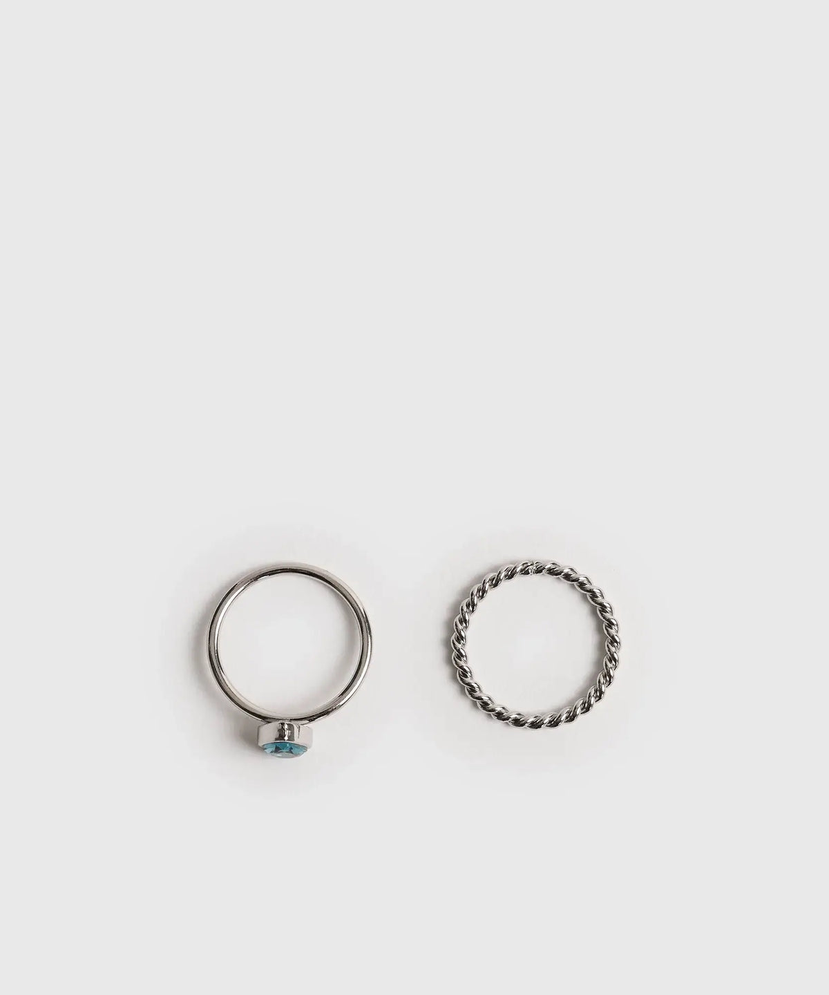 Set Anillos Piedra Woman de Lounge: anillo con piedra y anillo trenzado de acero inoxidable.