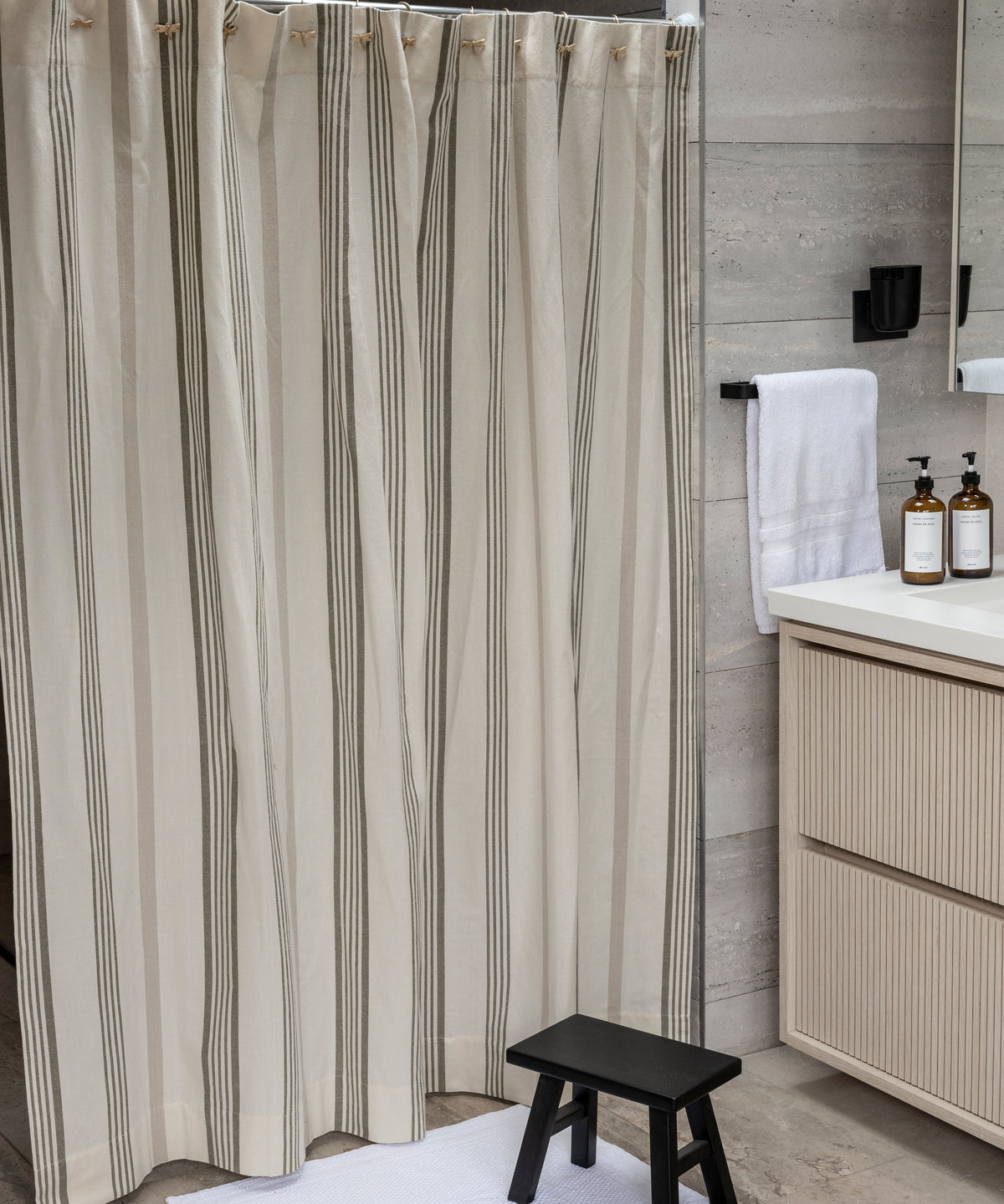Cortina De Baño Líneas Street