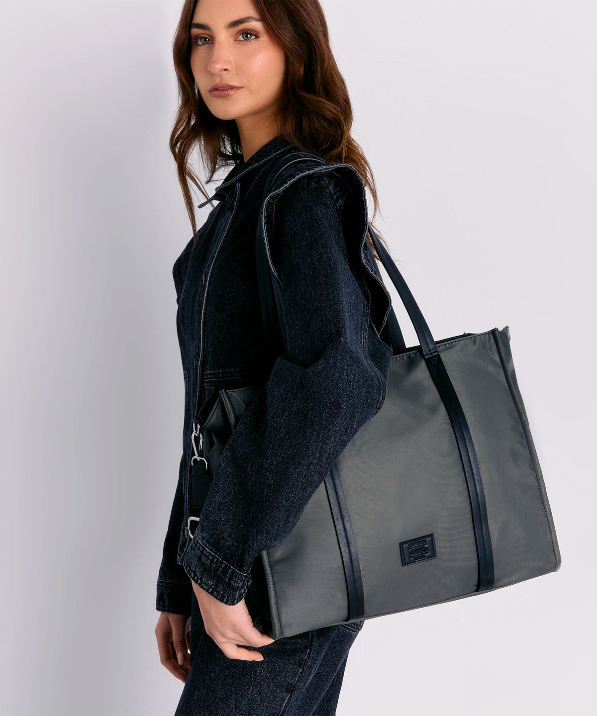 Bolso Nylon Notebook Office Iconicas