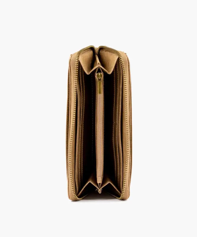 Billetera Grande Tachas