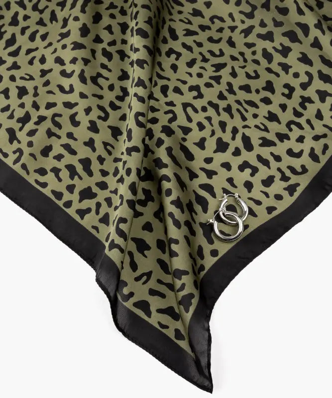 Set Pañuelo Y Aros Animal Print