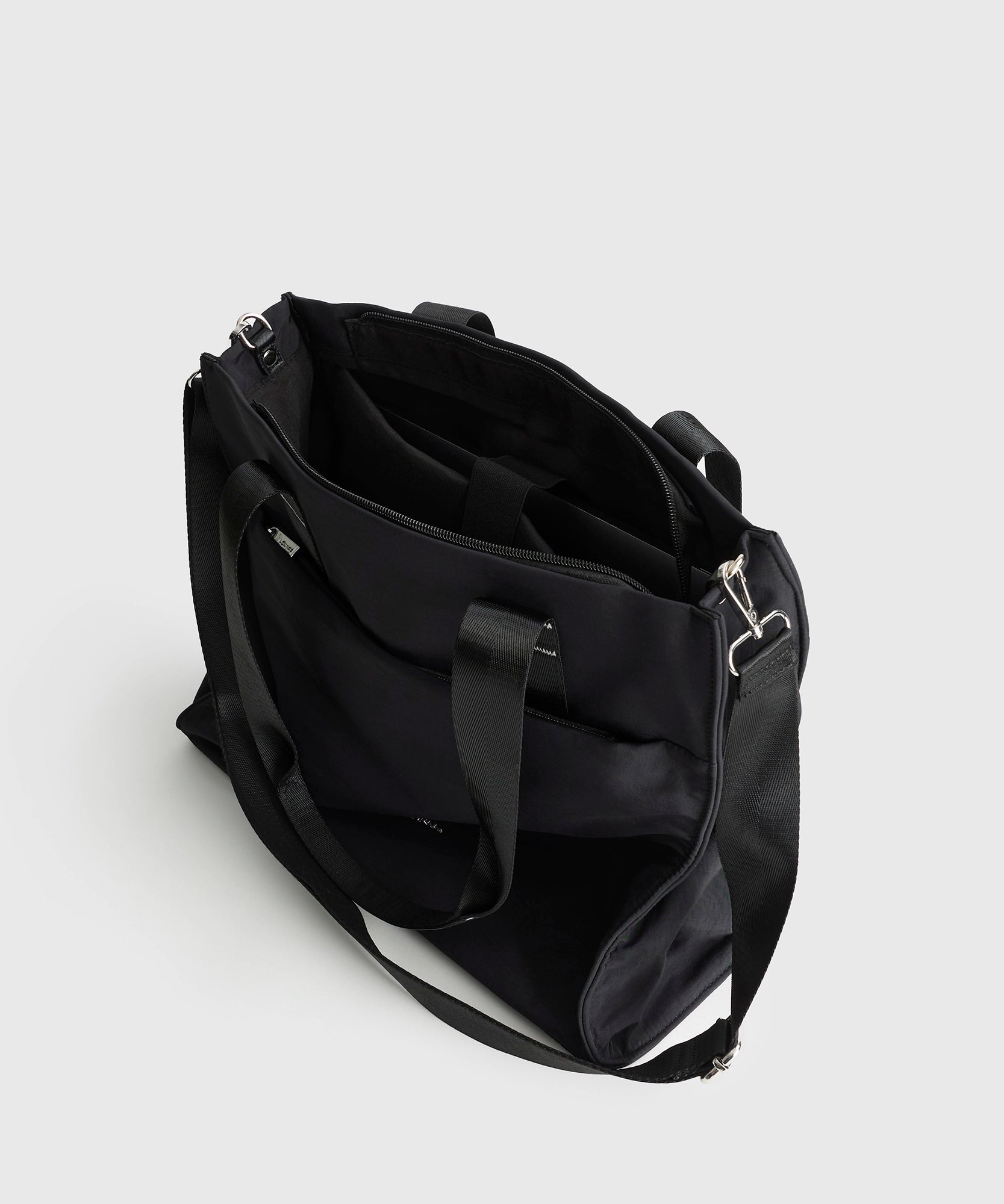 Cartera De Hombro Notebook Nylon Icónica