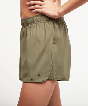 Short Deportivo Unicolor