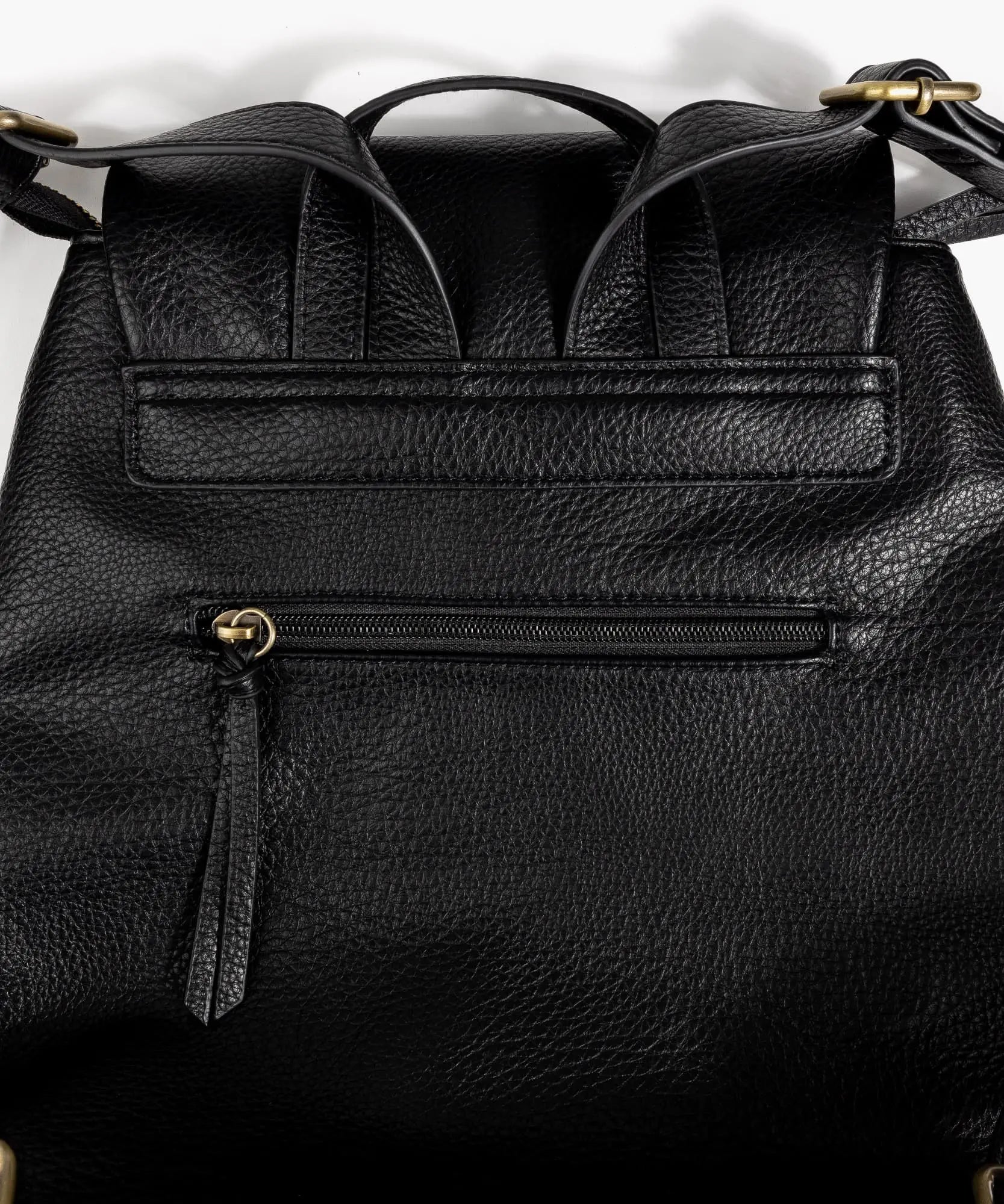 Mochila Flap Con Bolsillo