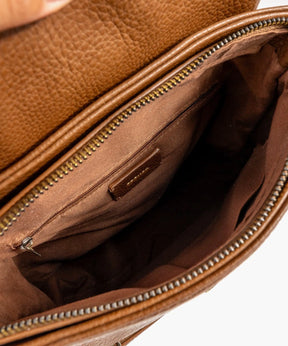 Mochila Flap Con Bolsillo