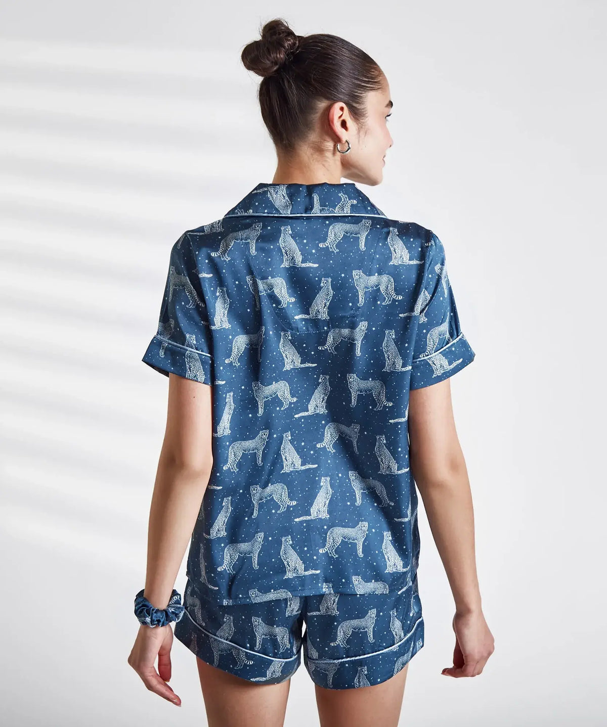 Set Pijama Camisero Satinado Tigres