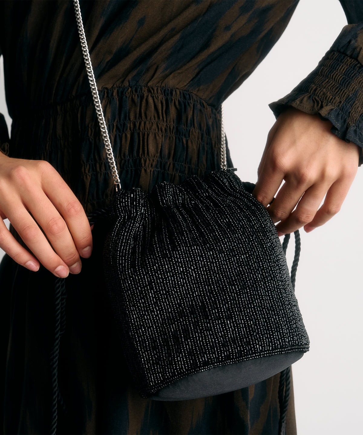 Mini Cartera Bucket Mostacillas Fiesta