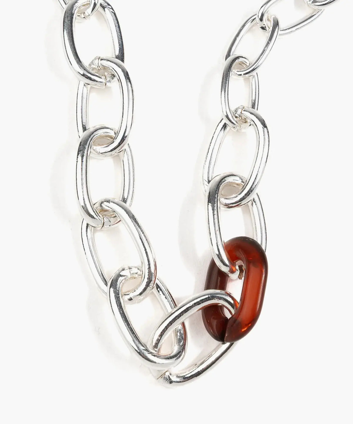 Collar Detalle Resina
