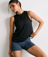 Polera Deportiva Sin Mangas Relax Fit Active