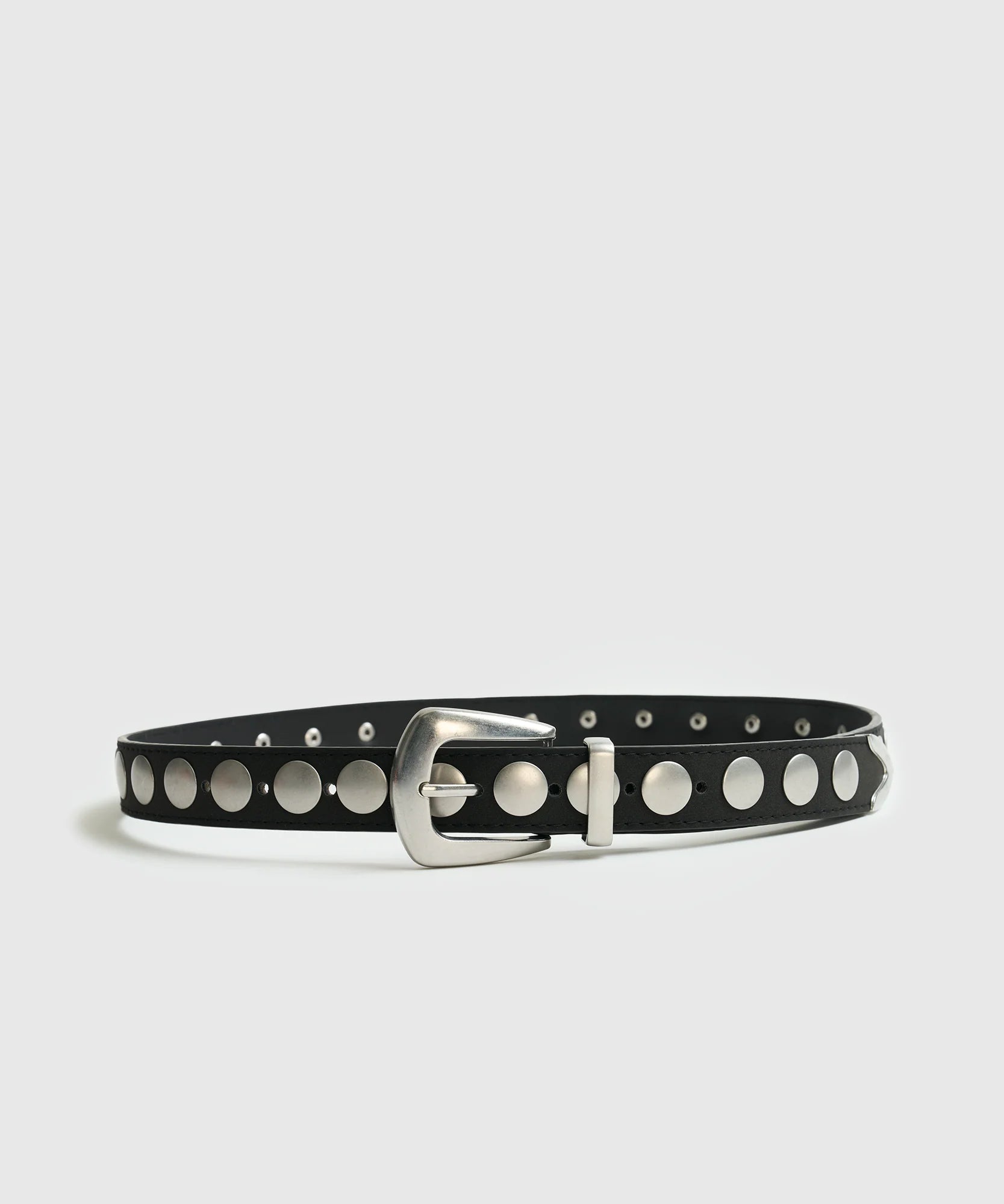 Cinturón Tachas Street