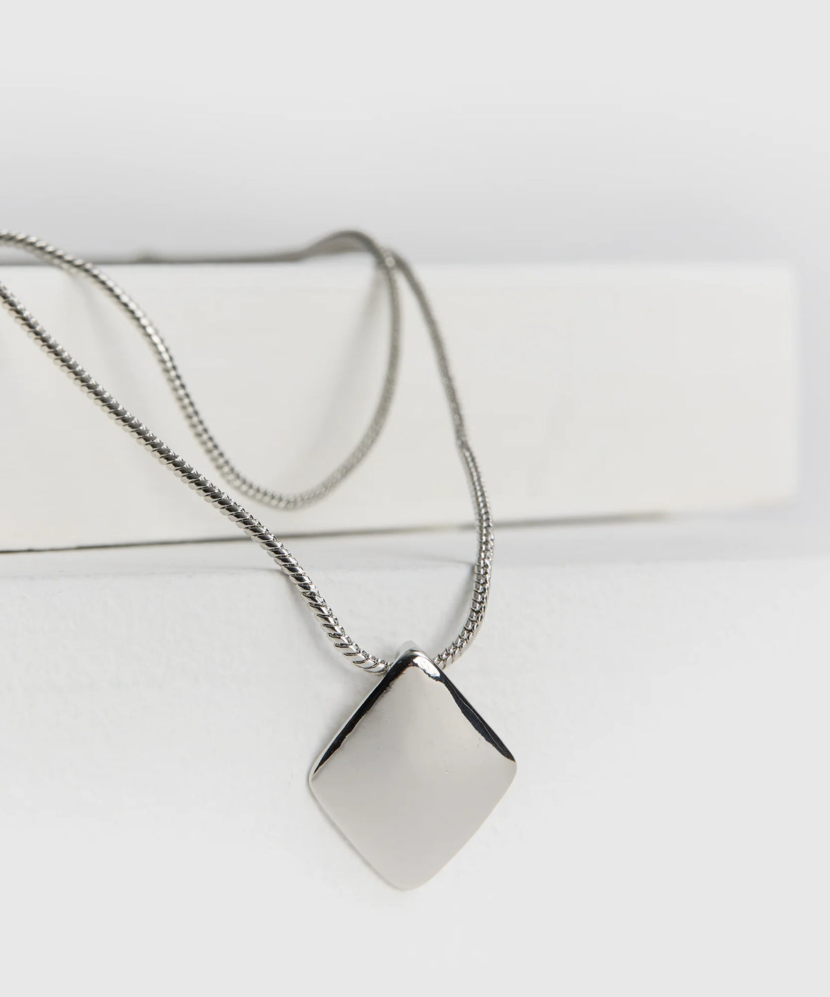 Collar Choker Rombo