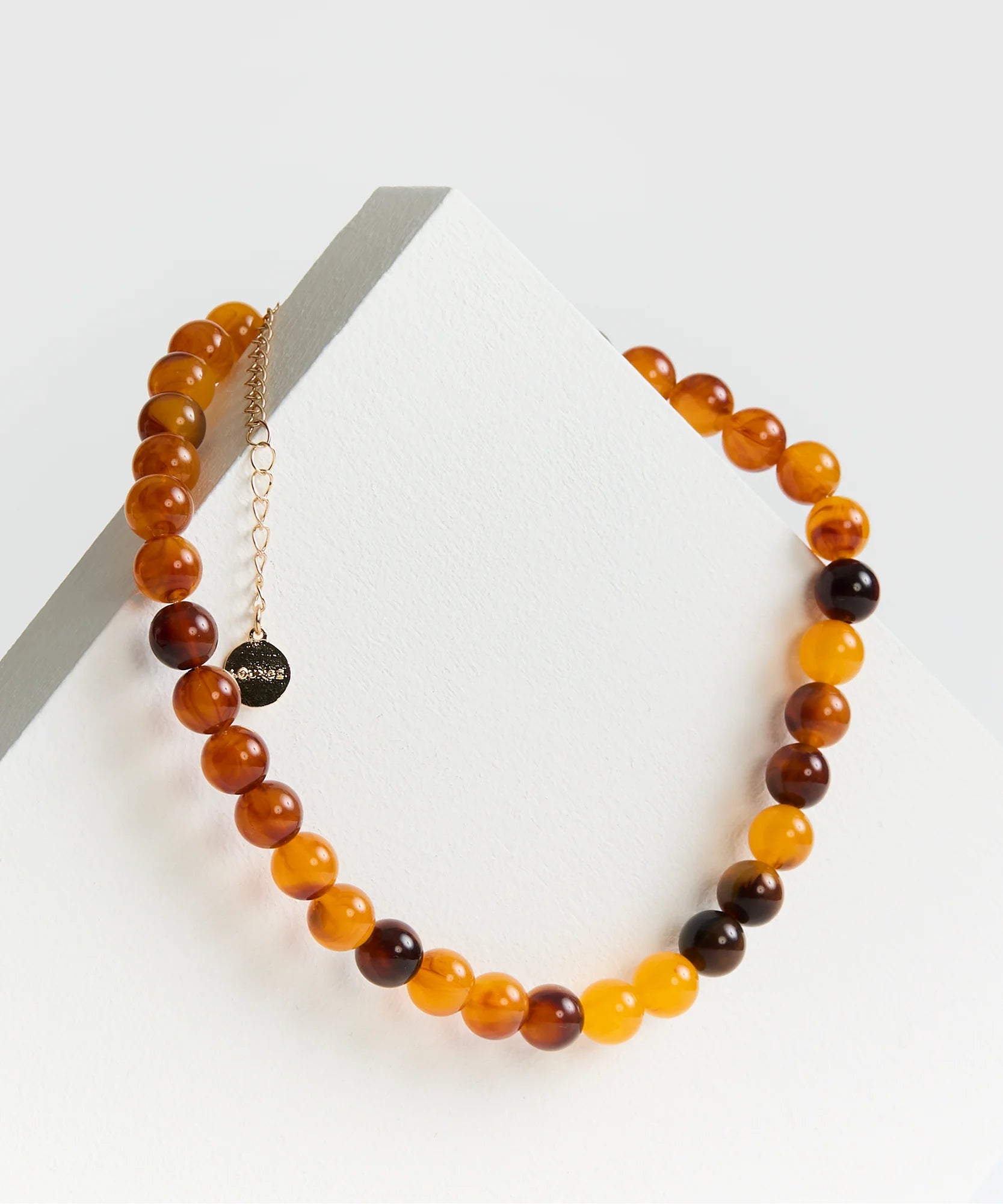 Collar Corto Borlas