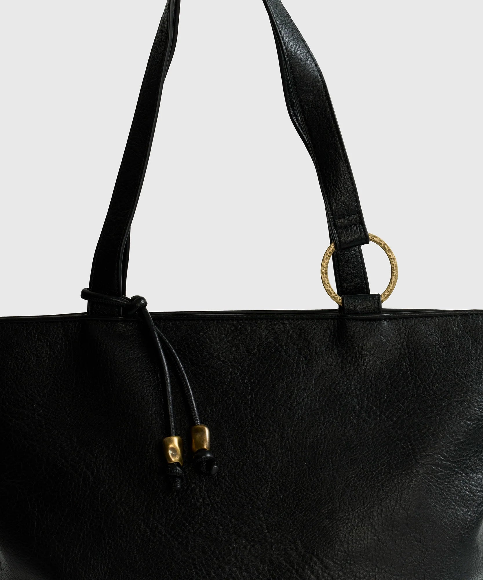 Bolso Notebook Charm Pelotas Doradas Woman