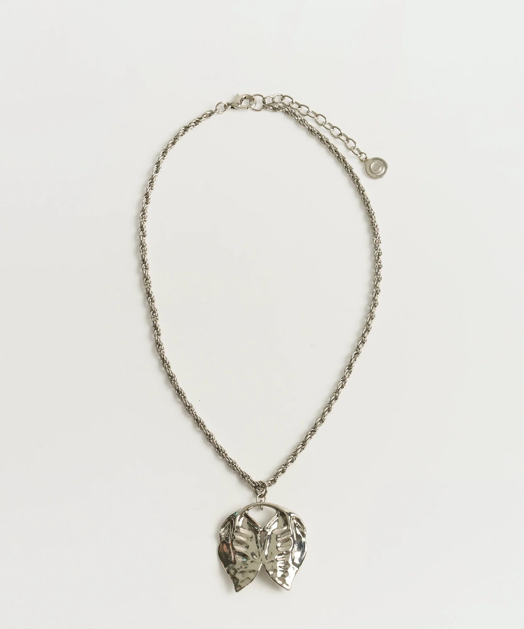 Collar Mariposa Irregular Woman