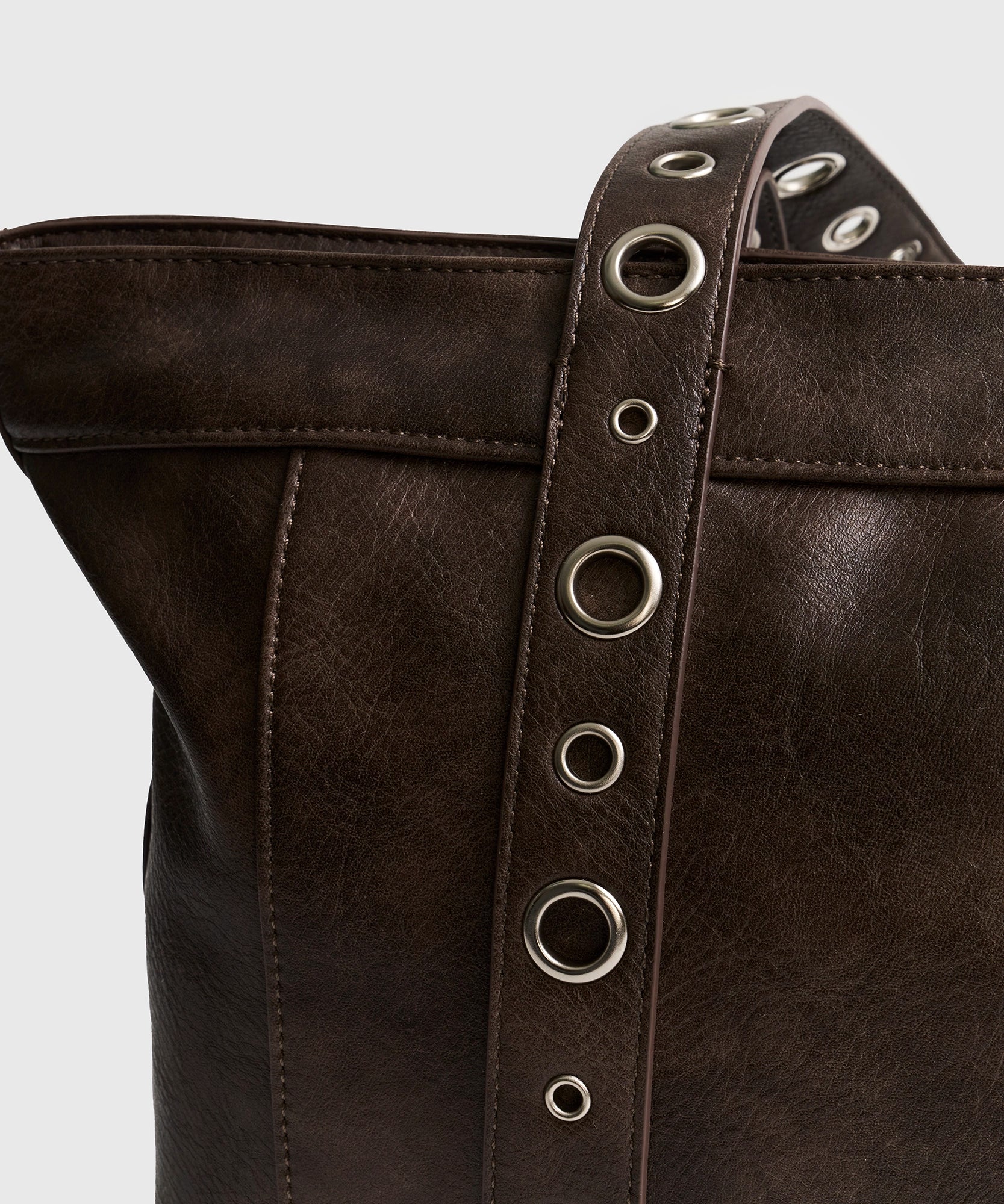 Bolso Notebook Eyelets Street