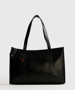 Cartera De Hombro Acharolada Grande Charm Woman