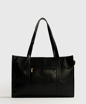 Cartera De Hombro Acharolada Grande Charm Woman