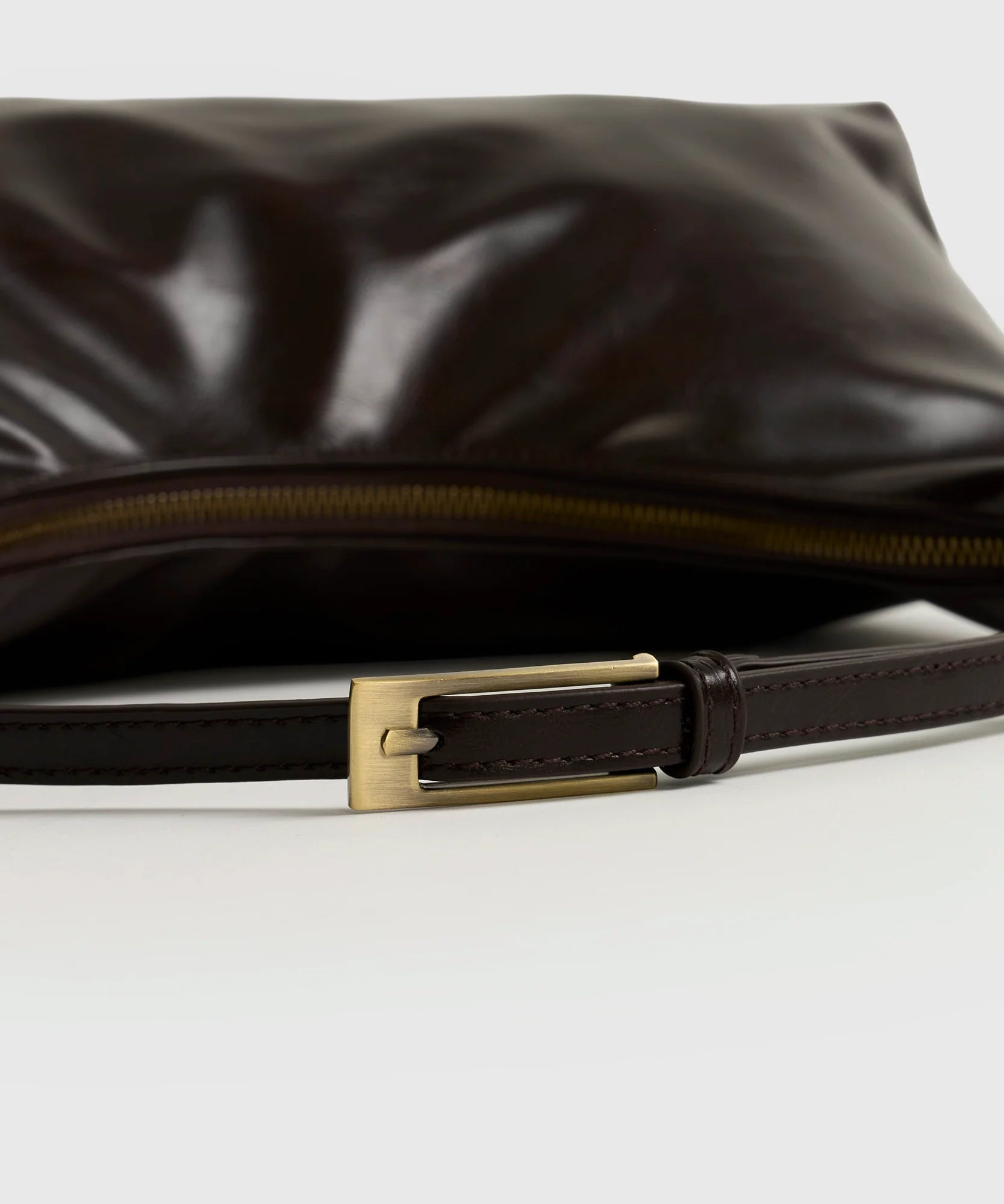 Cartera De Hombro Acharolada Herraje Handle Woman