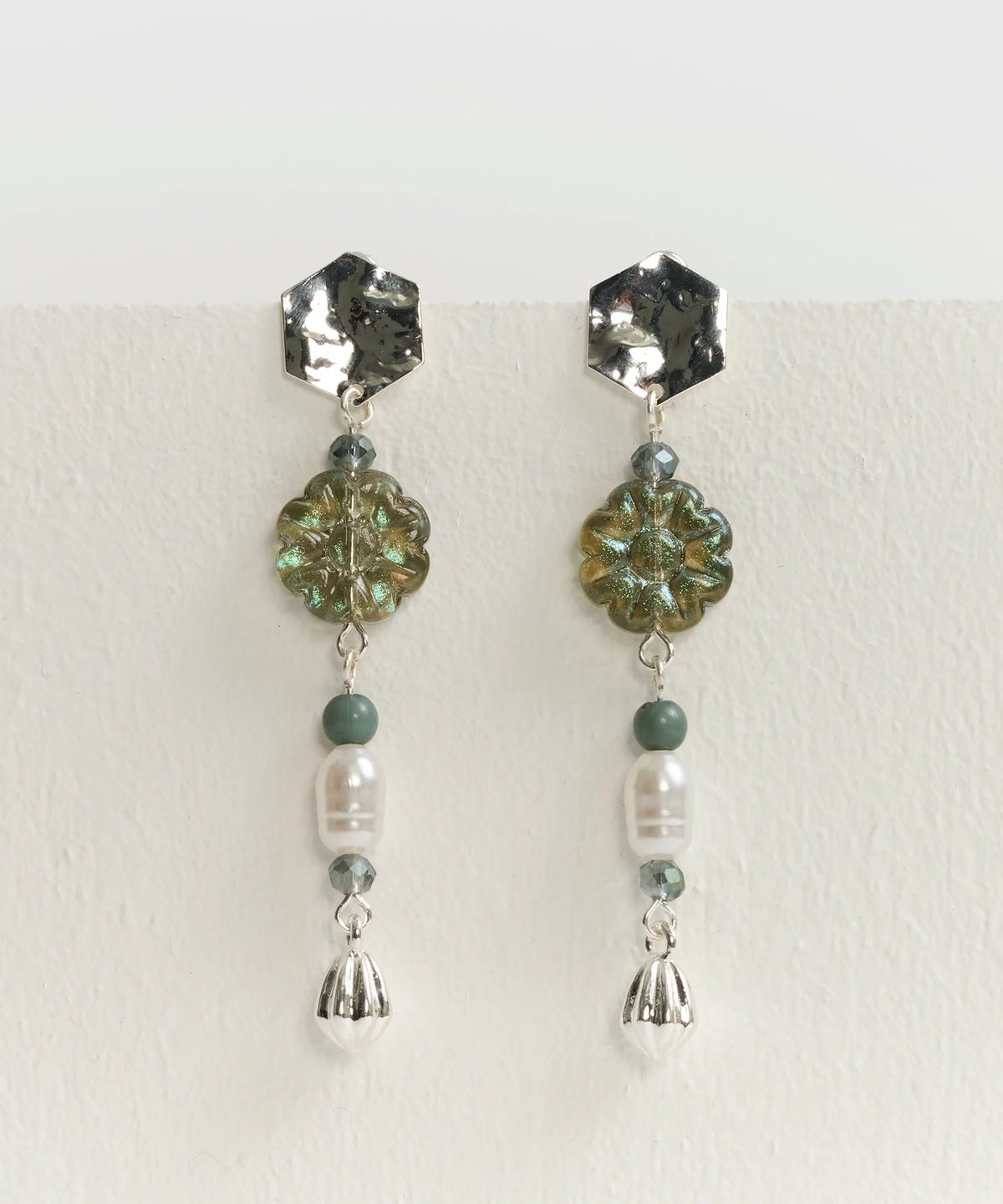 Aros Charm Flor Piedra Woman