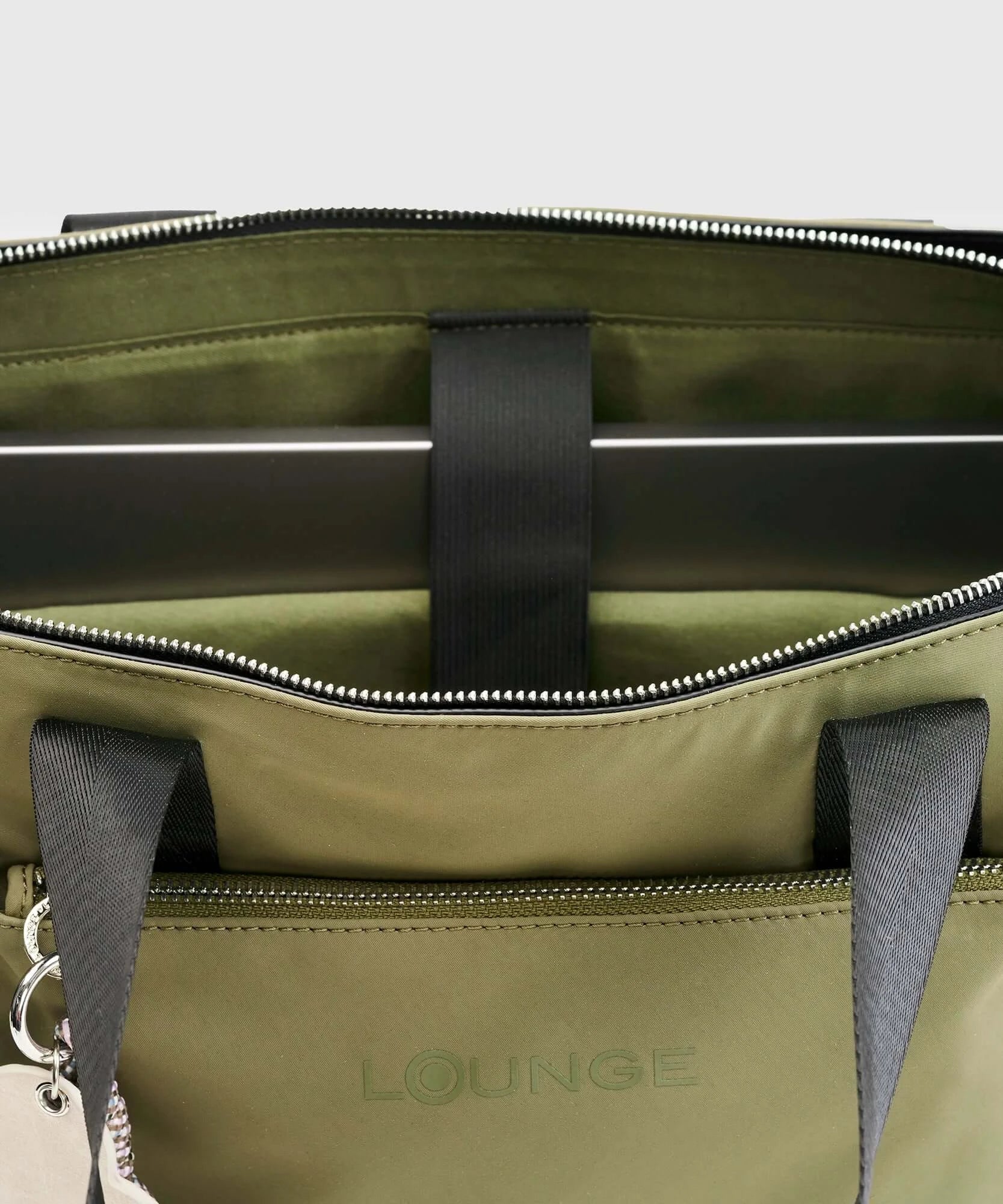 Bolso Nylon Notebook Charm Corazón Street