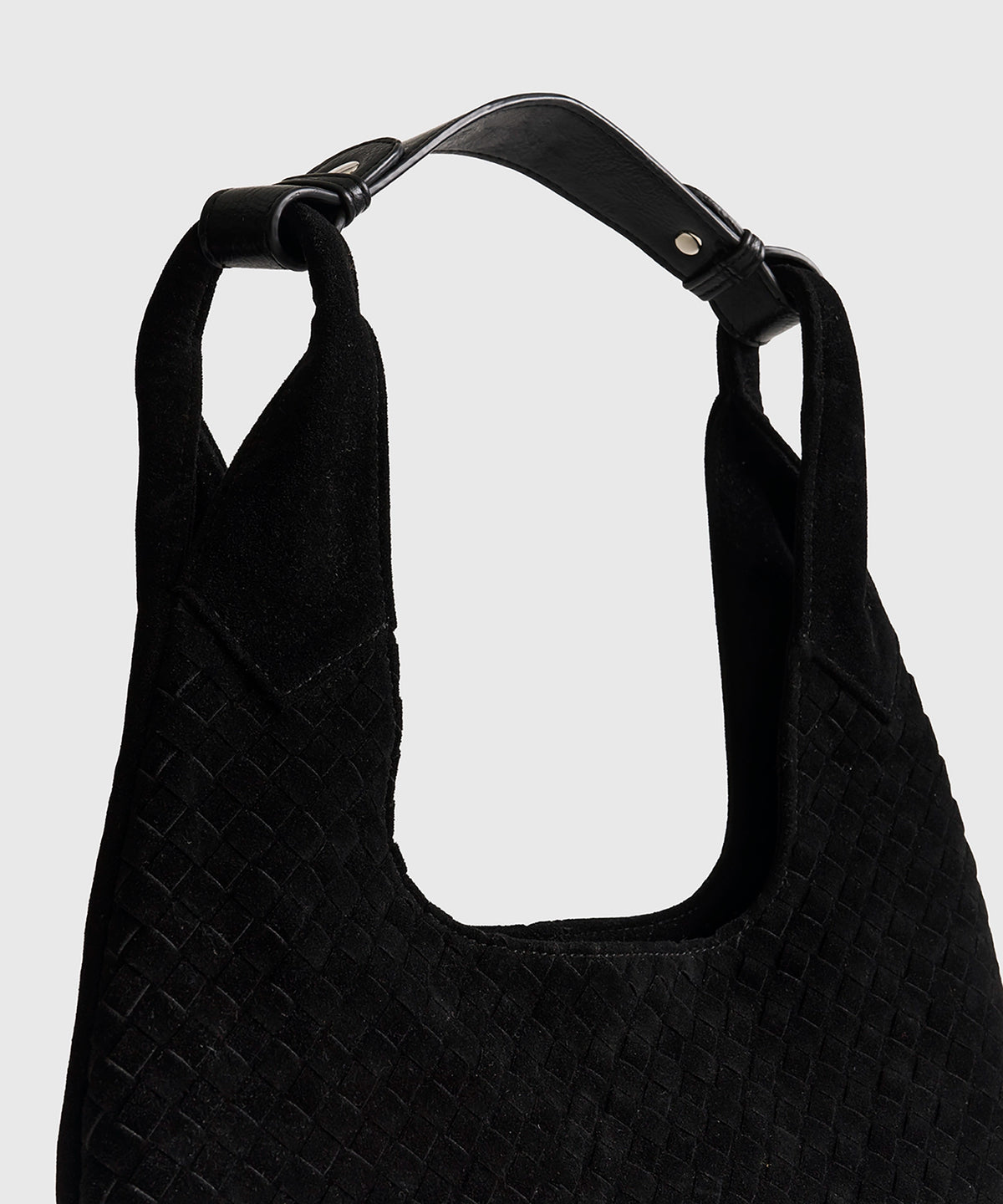 Cartera De Hombro Medialuna Tejida Woman