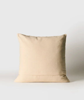 Cojín Costuras De Líneas de algodón beige de Lounge, tamaño 45 x 45 cm con costuras decorativas.
