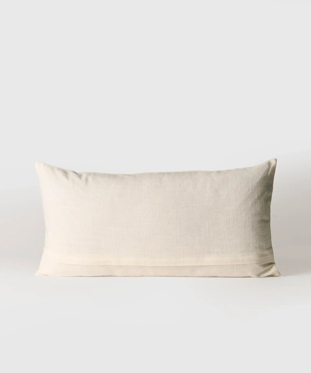 Cojín Libélulas de algodón con bordados de libélulas, tamaño 30 x 60 cm. Marca Lounge.