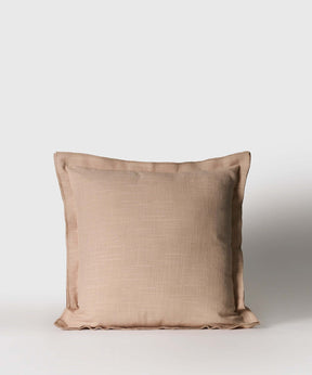 Cojín Básico de algodón unicolor en color beige, tamaño 45 x 45 cm, ideal para decoración.