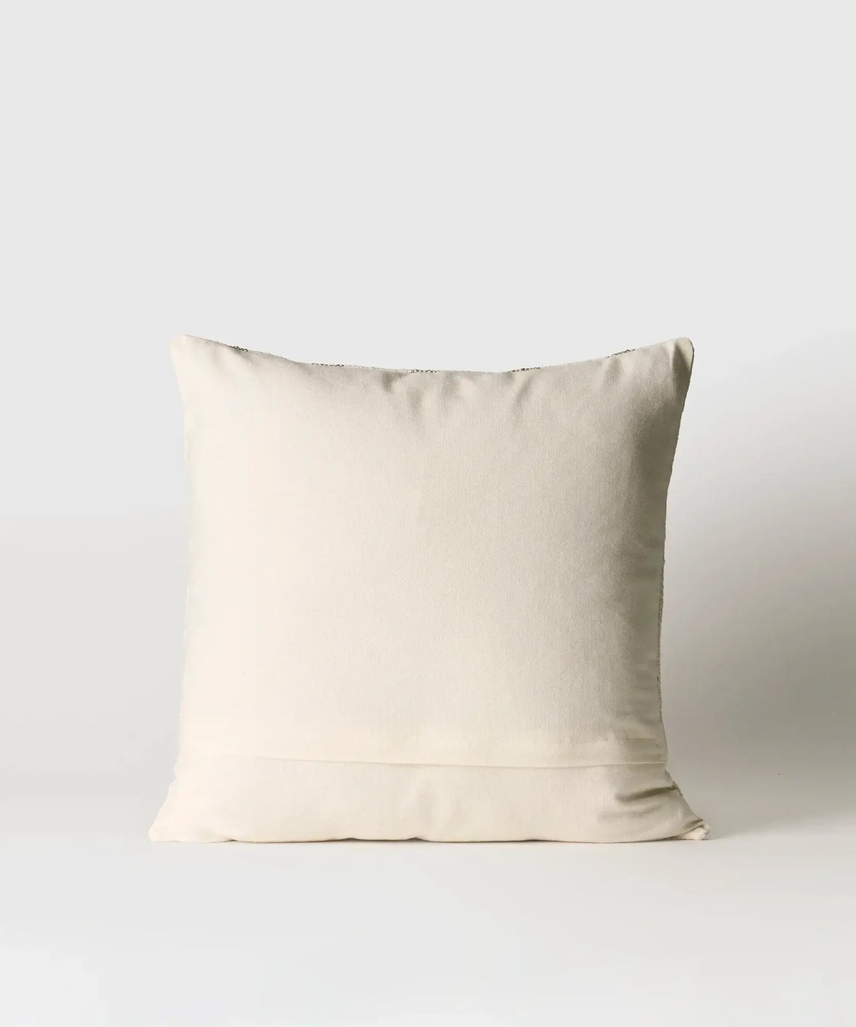 Cojín Líneas de algodón de Lounge con diseño simple, tamaño 45 x 45 cm.