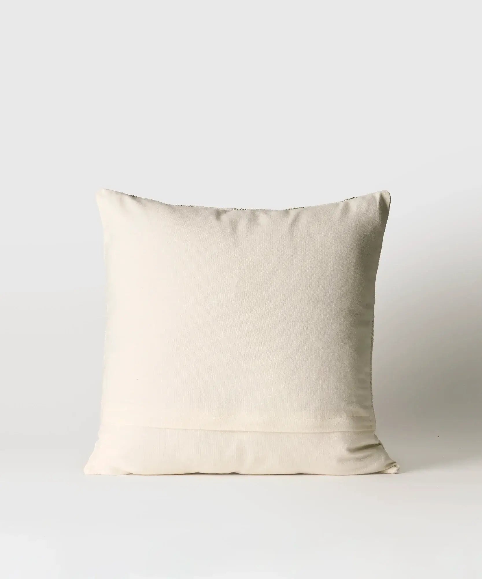 Cojín Líneas de algodón de Lounge con diseño simple, tamaño 45 x 45 cm.
