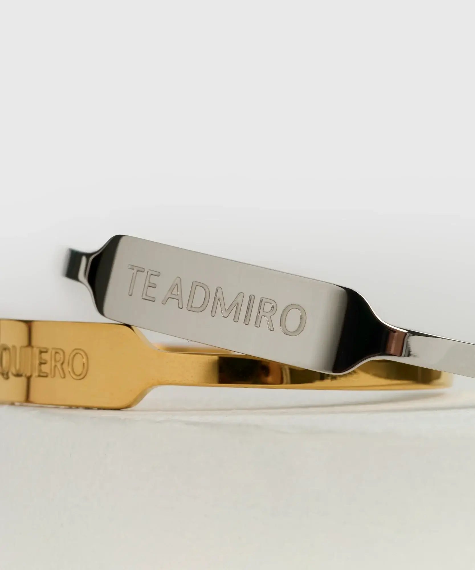 Esclava Abierta Placa Mensaje Woman