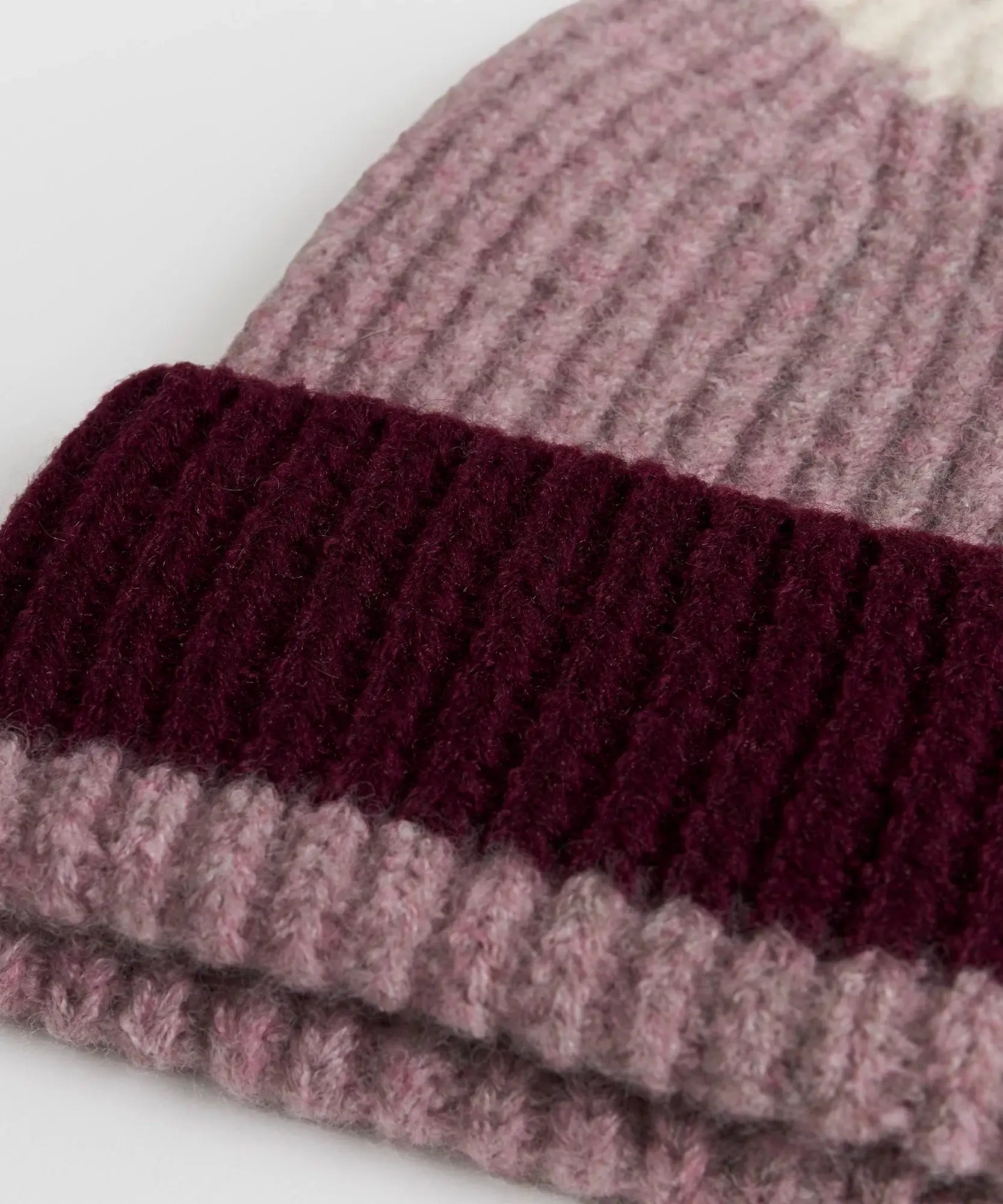 Set Gorro Y Bufanda Diseño De Líneas