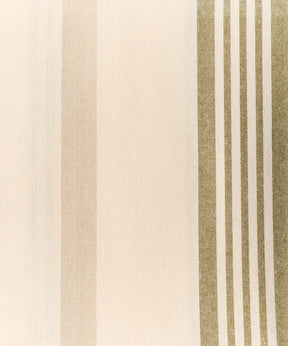 Cortina De Baño Líneas Street de Lounge con diseño de líneas en tonos suaves, ideal para decoración de baño.