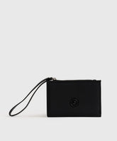 Billetera Mediana Street de Lounge en nylon negro con lanyard y compartimientos para tarjetas y monedas.