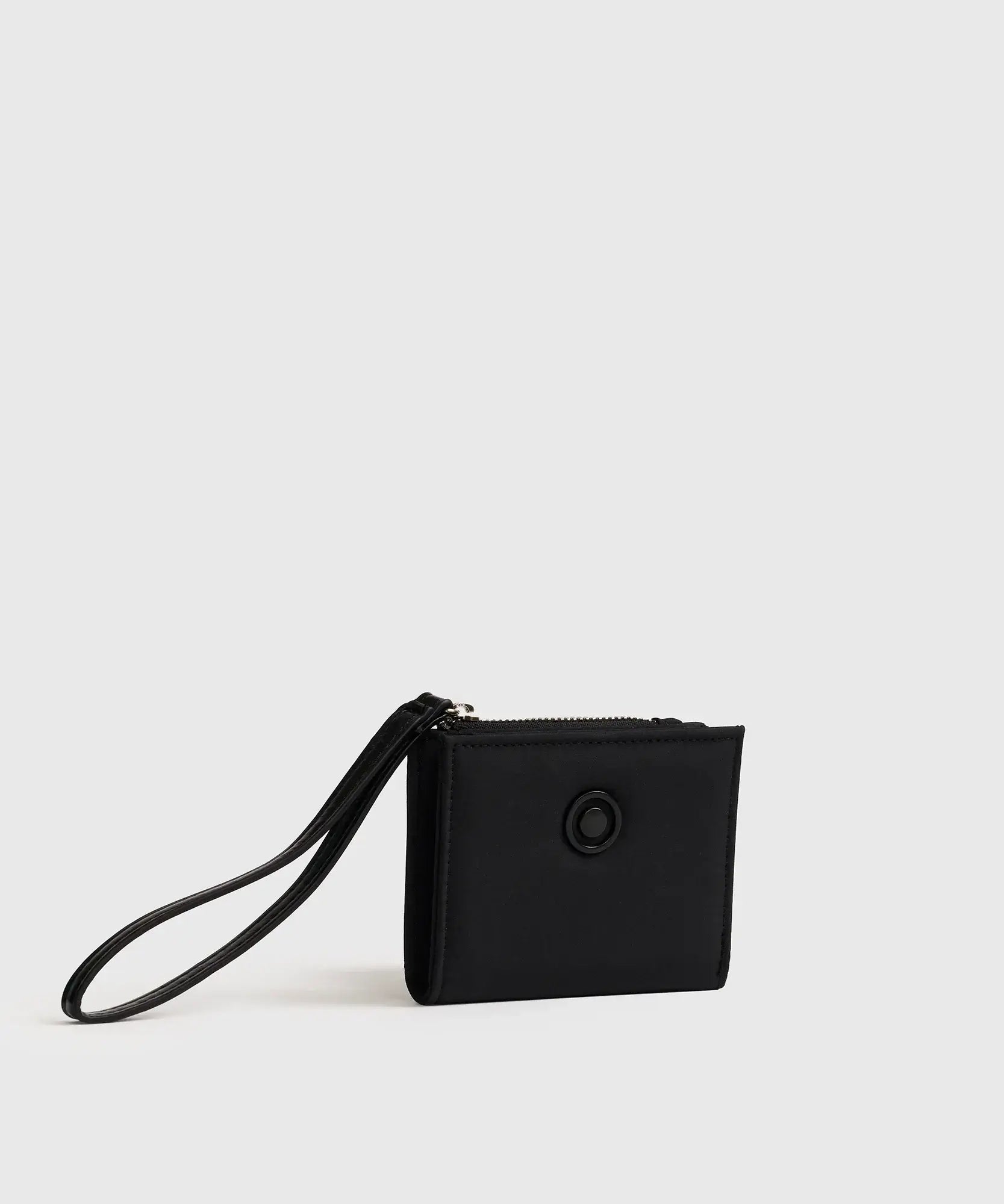 Billetera Pequeña Street de Lounge, billetera pequeña de nylon con lanyard, seis compartimentos para tarjetas.