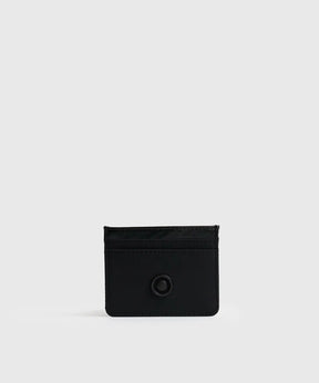 Tarjetero Básico negro de nylon Lounge con borde efecto cuero y ranuras para tarjetas.