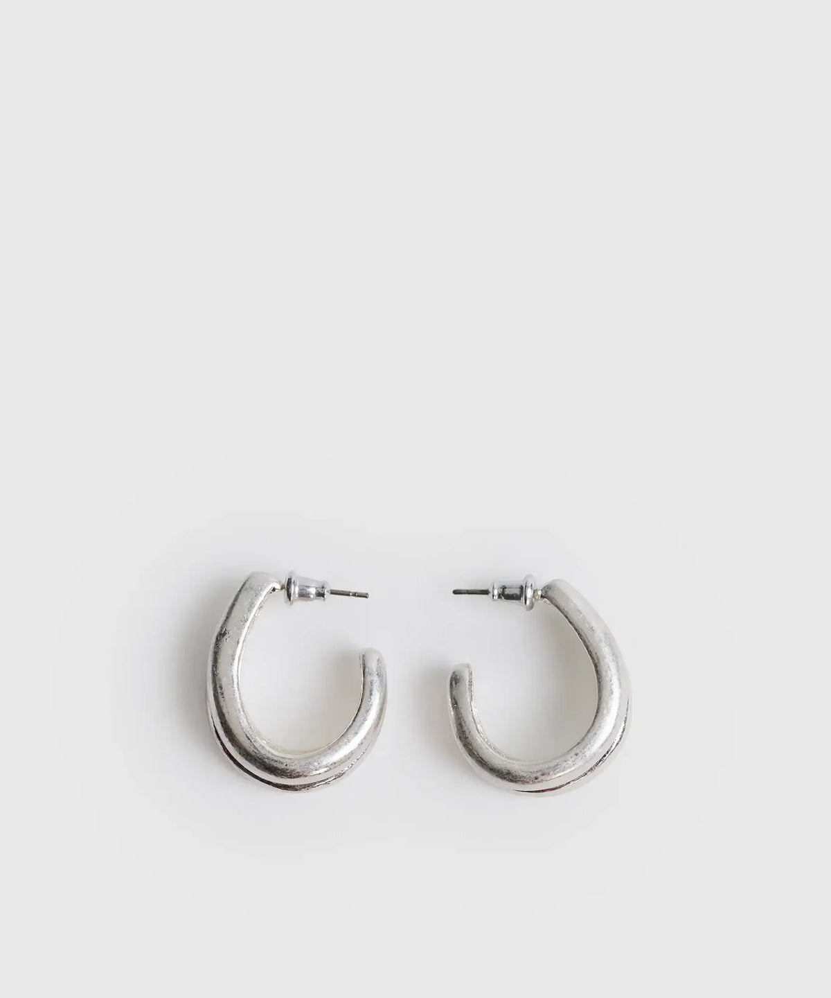 Aros Argollas Dobles de Lounge con efecto machacado, elegantes y modernos.