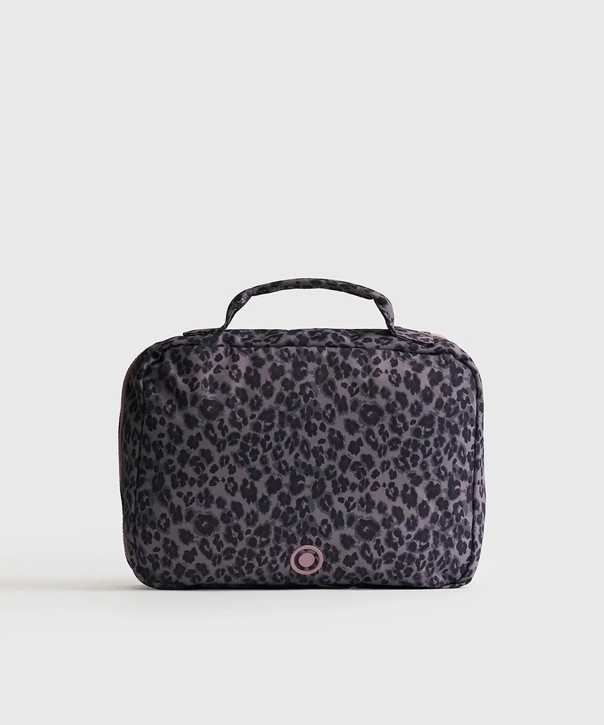 Cosmetiquero Travel Print de Lounge, organizador de viaje con diseño de leopardo y amplio espacio interior.