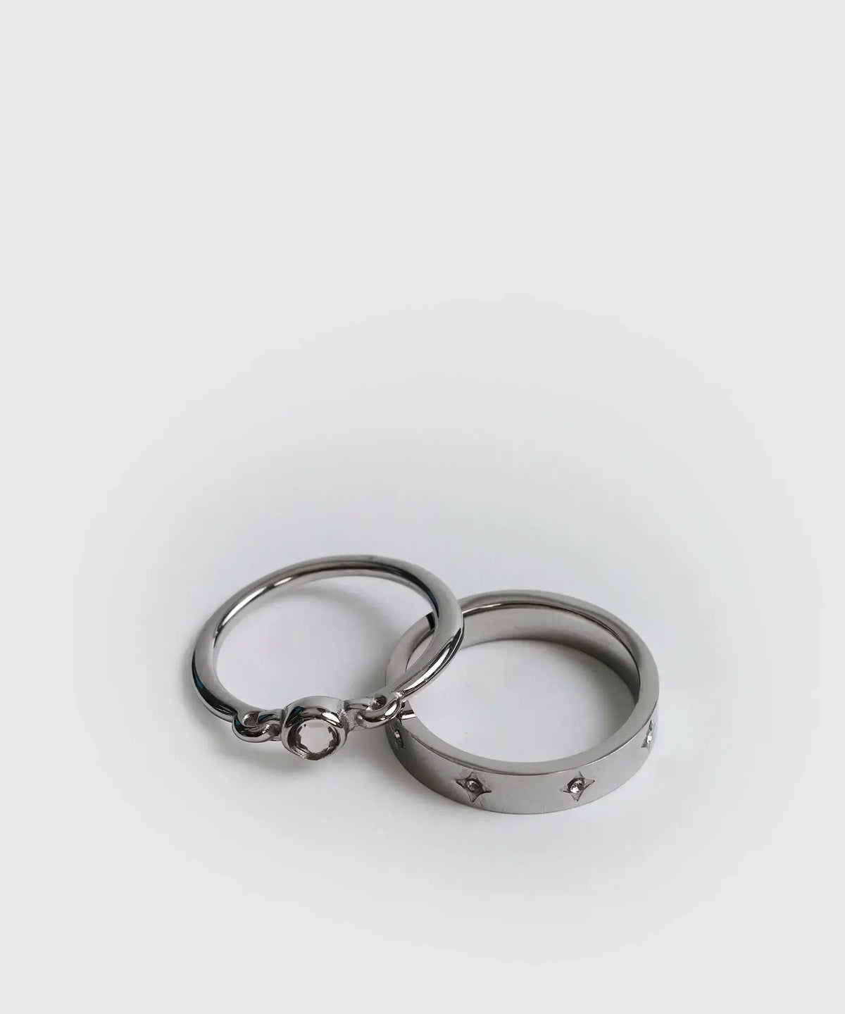 Set Anillos Strass de acero inoxidable con diseño de piedra y strass, marca Lounge.