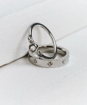 Set Anillos Strass de Lounge, anillos de acero inoxidable con diseño de piedra y strass.