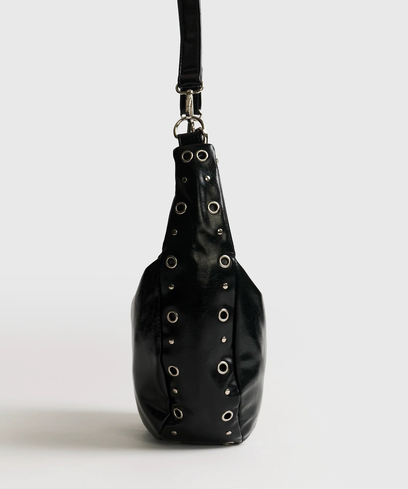 Cartera Bandolera Charol Eyelets
