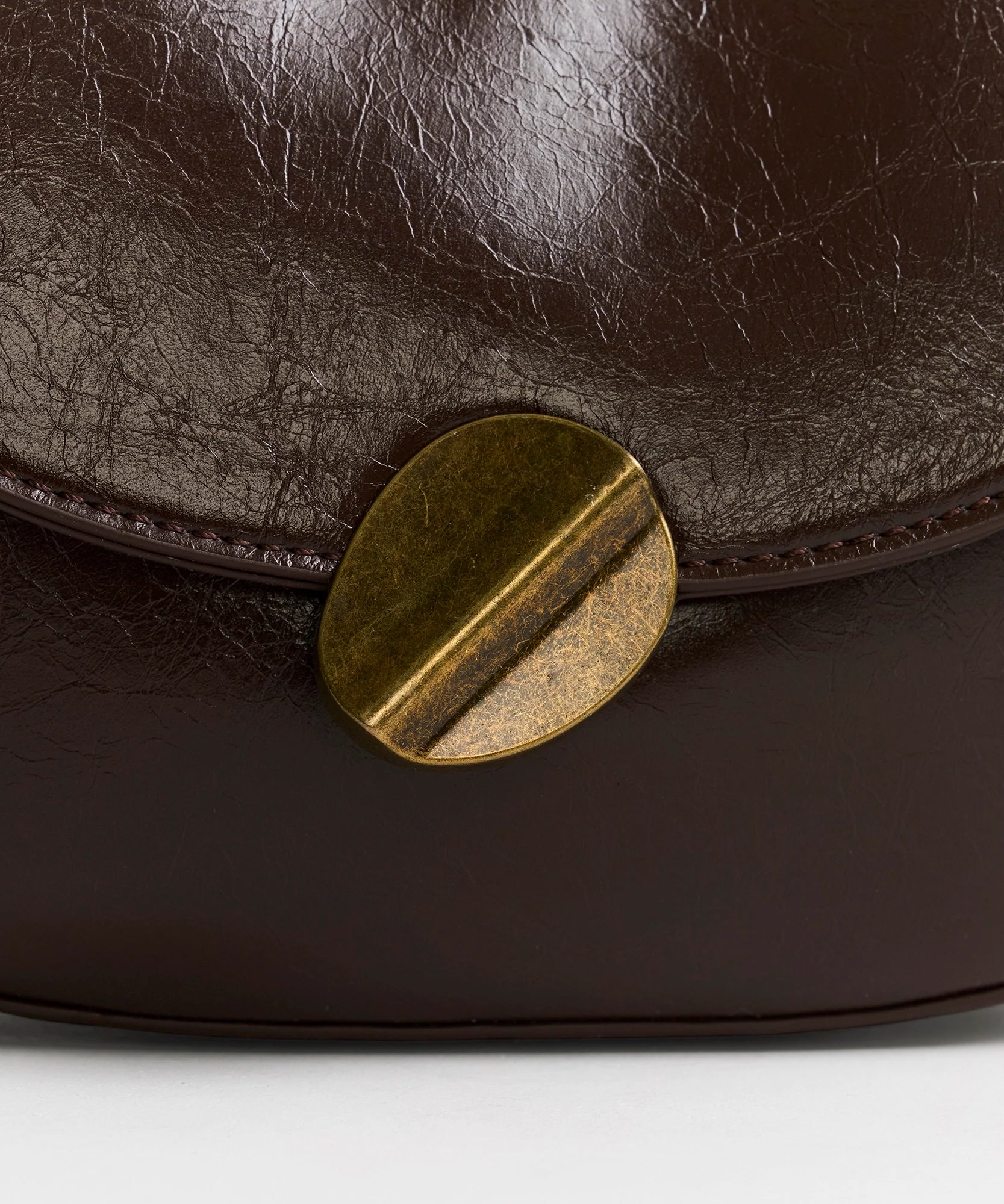 Cartera Bandolera Medialuna Broche