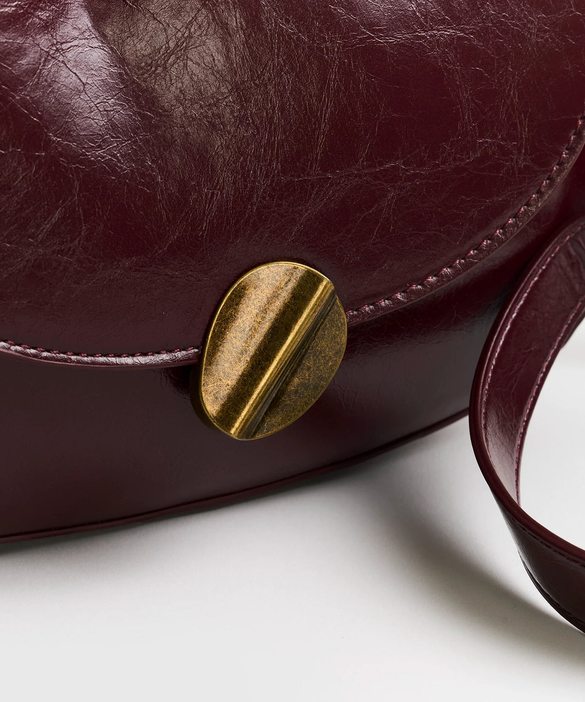 Cartera Bandolera Medialuna Broche
