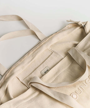 Bolso Playero Antiarena de Lounge, con cierre y doble asa, ideal para la playa.