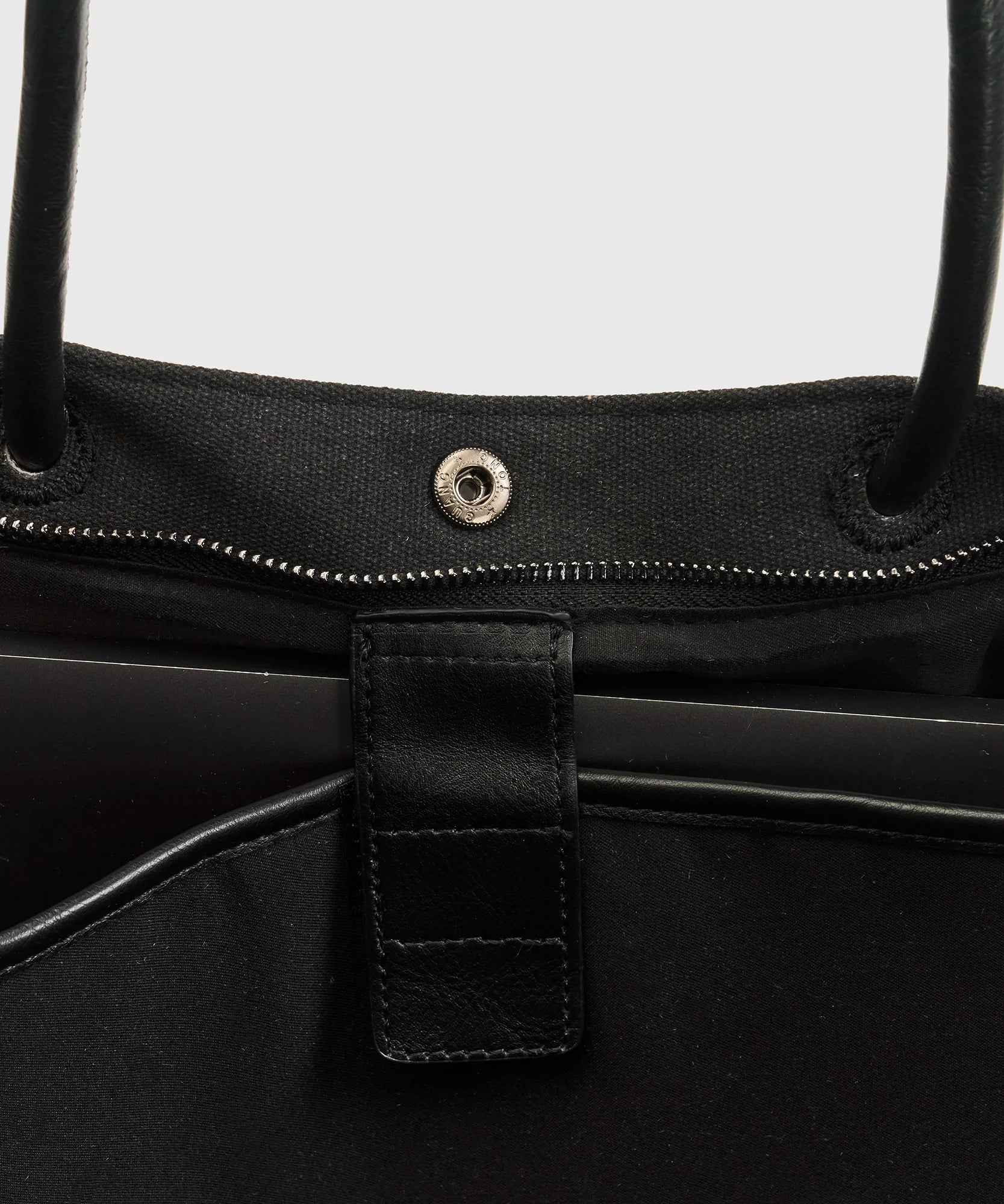 Bolso Notebook Nudos